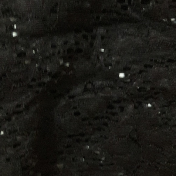 Blouse - Picture 2 of 3